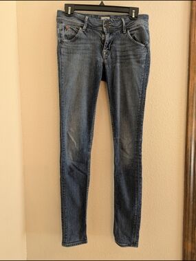 Hudson Jeans Skinny in Faded Blue Denim